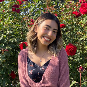 Meet your Posher, Julissa